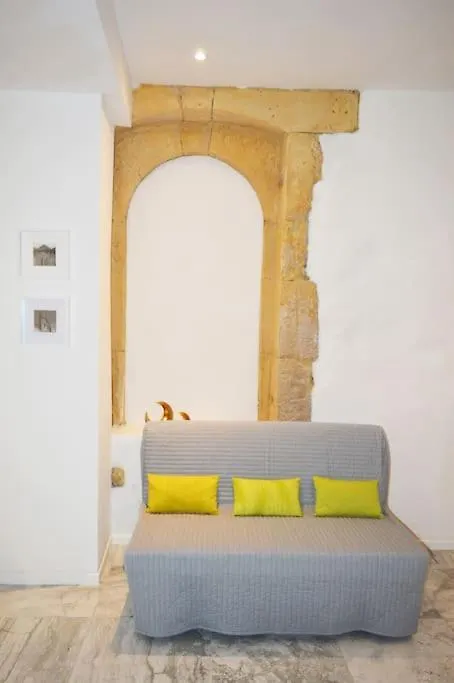 Sm Maison Villanova Cagliari 0*,