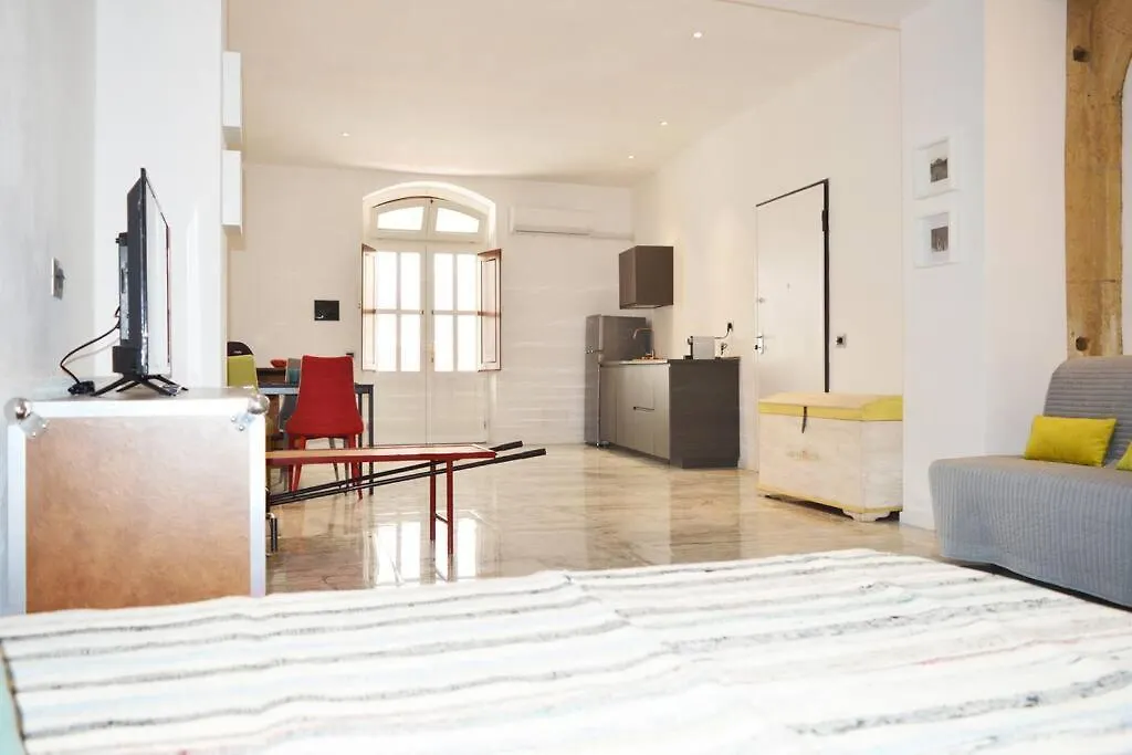 Sm Maison Villanova Cagliari 0*,  Italy